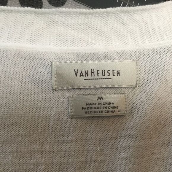 NWOT. Van Heusen Women’s Size M White Lightweight Knit Sweater Jacket - Picture 10 of 10